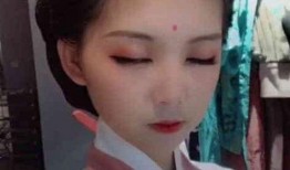 河南眼睛妹吃瓜,揭秘网络红人的争议瞬间