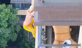 跳楼时吃瓜,围观群众竟在吃瓜？揭秘网络围观背后的心理现象